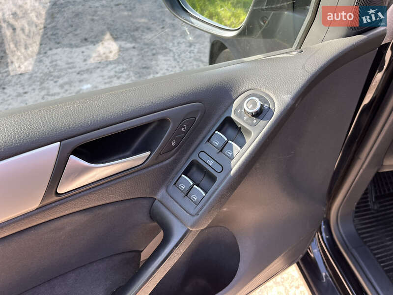 Хетчбек Volkswagen Golf 2009 в Бердичеві