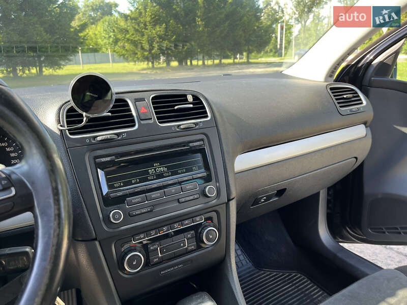 Хетчбек Volkswagen Golf 2009 в Бердичеві