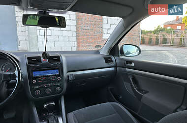 Универсал Volkswagen Golf 2009 в 
