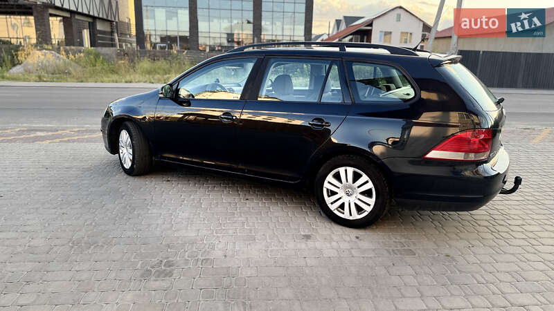 Универсал Volkswagen Golf 2008 в Киеве