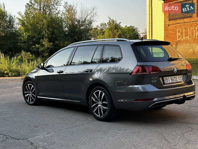 Універсал Volkswagen Golf 2017 в Полтаві