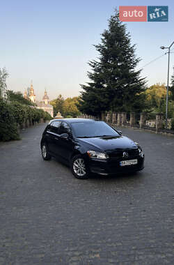 Хетчбек Volkswagen Golf 2015 в Чернівцях
