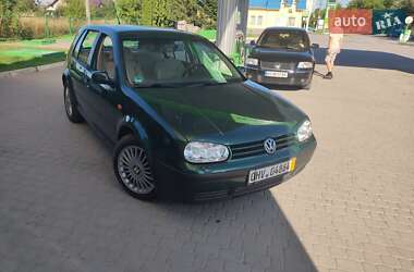 Хетчбек Volkswagen Golf 1999 в Гусятині