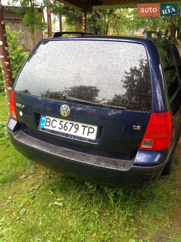 Универсал Volkswagen Golf 2001 в Самборе