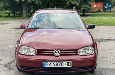 Хэтчбек Volkswagen Golf 1998 в Ровно