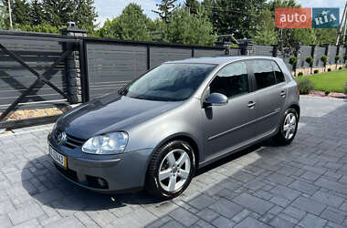 Хэтчбек Volkswagen Golf 2008 в Луцке