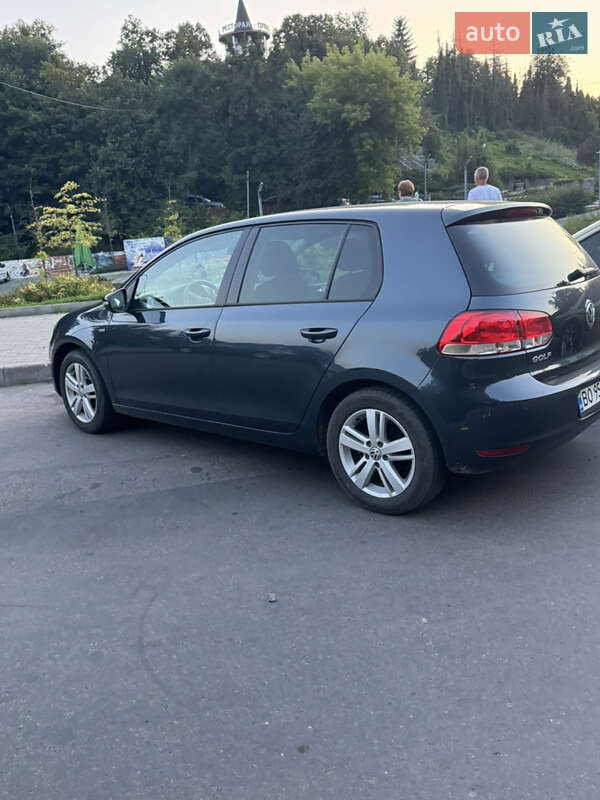 Хетчбек Volkswagen Golf 2012 в Крижополі