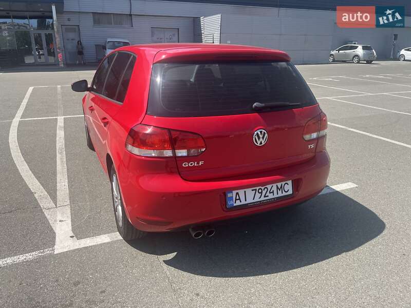 Хетчбек Volkswagen Golf 2012 в Києві