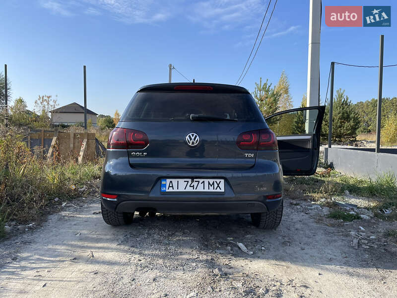 Хетчбек Volkswagen Golf 2012 в Києві