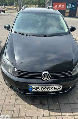 Універсал Volkswagen Golf 2011 в Дніпрі