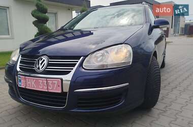 Універсал Volkswagen Golf 2009 в Києві