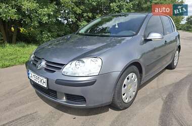 Хетчбек Volkswagen Golf 2005 в Конотопі