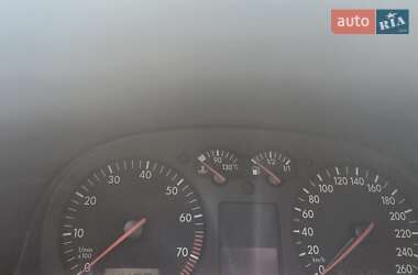 Універсал Volkswagen Golf 2004 в  фото 13 Універсал Volkswagen Golf 2004 в