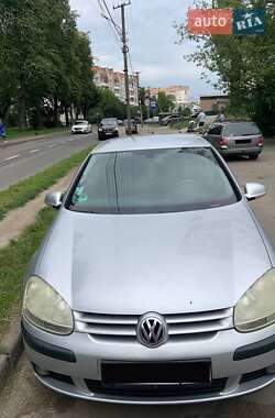 Хетчбек Volkswagen Golf 2004 в Львові