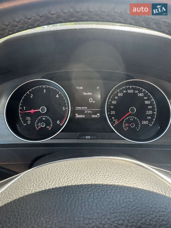 Хэтчбек Volkswagen Golf 2013 в Смеле