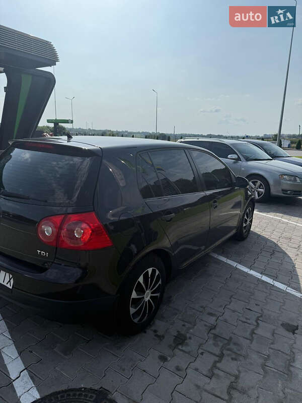 Хэтчбек Volkswagen Golf 2006 в Виннице