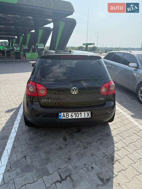 Хэтчбек Volkswagen Golf 2006 в Виннице