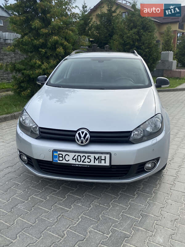 Универсал Volkswagen Golf 2013 в Новояворовске