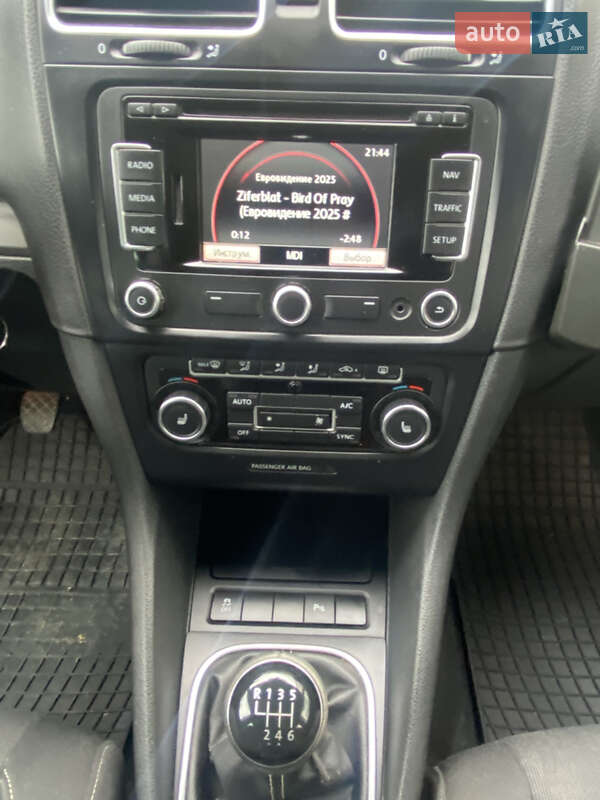 Универсал Volkswagen Golf 2013 в Новояворовске