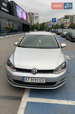 Універсал Volkswagen Golf 2015 в Івано-Франківську