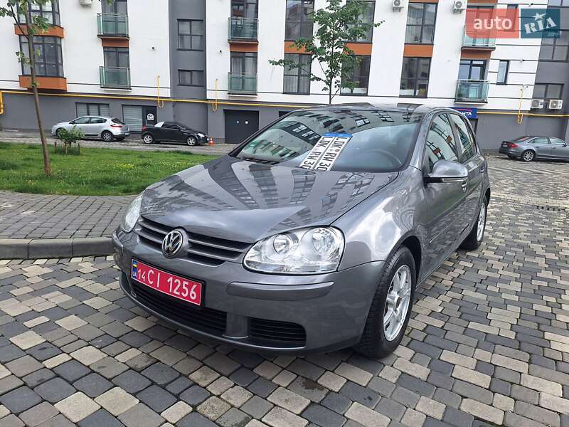 Хетчбек Volkswagen Golf 2006 в Івано-Франківську