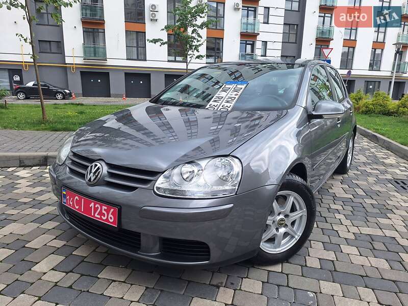 Хетчбек Volkswagen Golf 2006 в Івано-Франківську