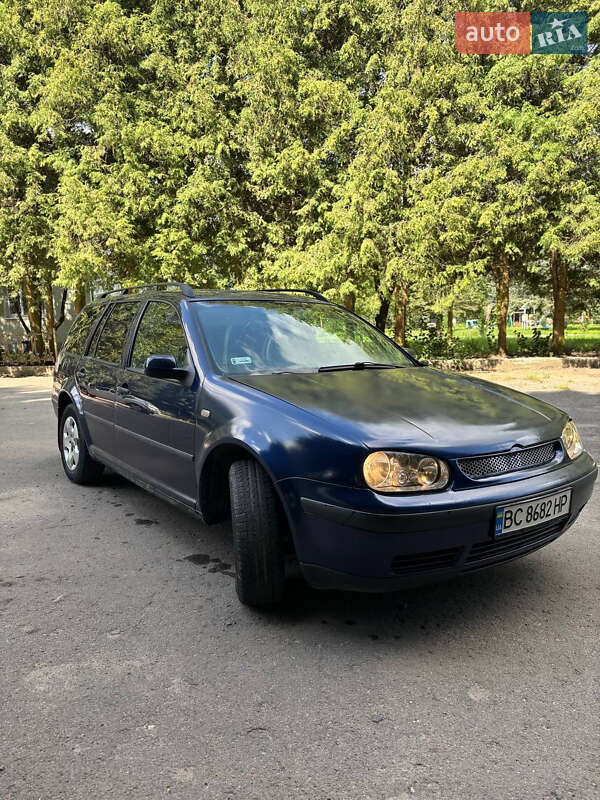 Универсал Volkswagen Golf 2001 в Каменке-Бугской