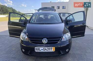 Хэтчбек Volkswagen Golf 2006 в Луцке