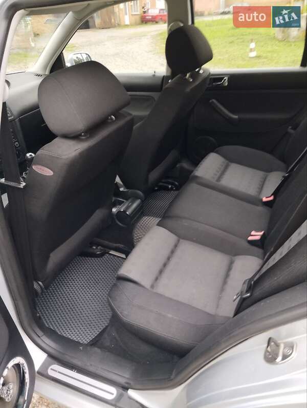 Универсал Volkswagen Golf 2006 в Виннице