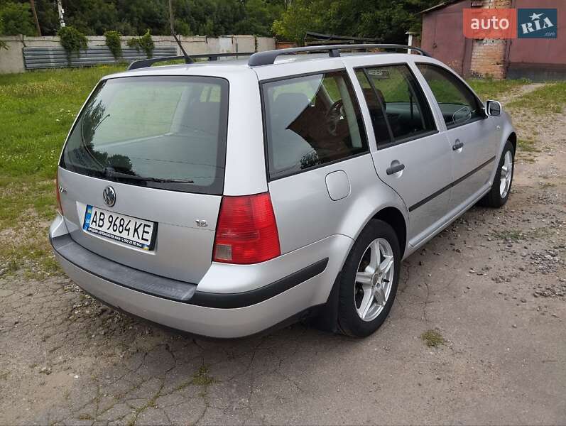 Универсал Volkswagen Golf 2006 в Виннице