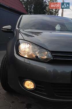 Хэтчбек Volkswagen Golf 2009 в Черновцах