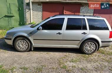 Универсал Volkswagen Golf 2004 в Сумах