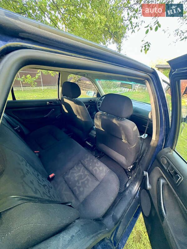 Хэтчбек Volkswagen Golf 2000 в Львове