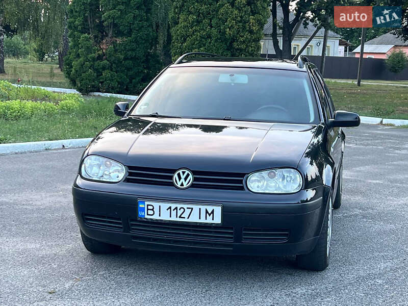 Универсал Volkswagen Golf 2003 в Лубнах