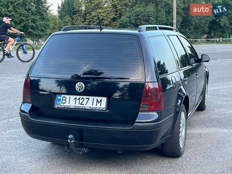 Универсал Volkswagen Golf 2003 в Лубнах