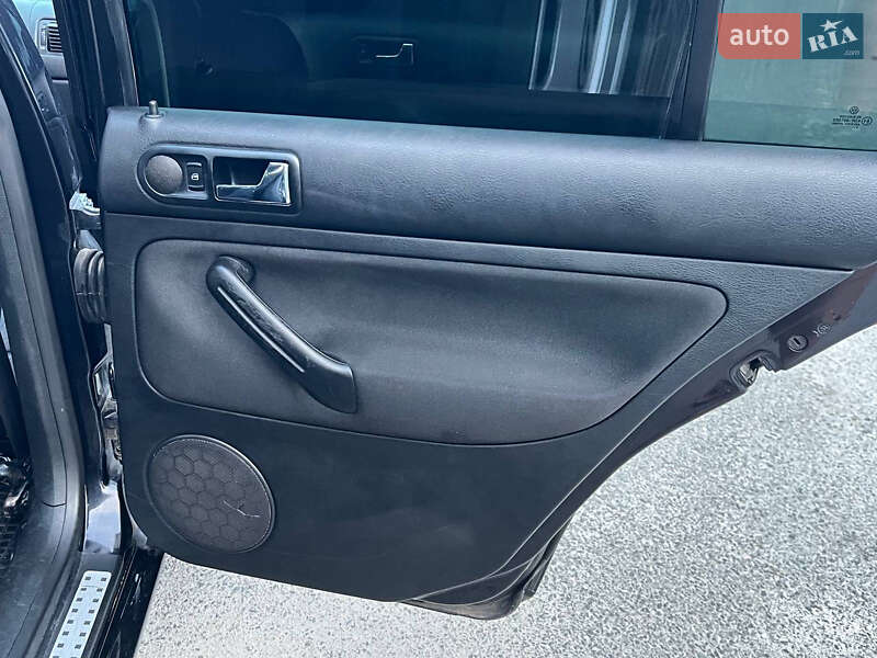 Универсал Volkswagen Golf 2003 в Лубнах