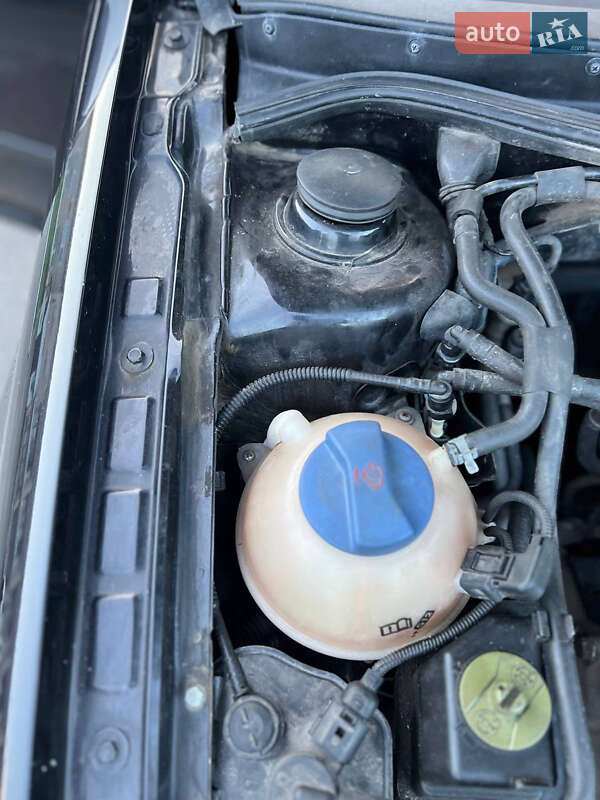 Универсал Volkswagen Golf 2003 в Лубнах