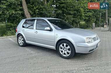 Хетчбек Volkswagen Golf 2002 в Львові