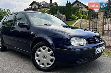 Хэтчбек Volkswagen Golf 2002 в Тернополе