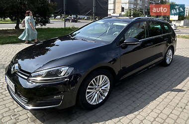 Универсал Volkswagen Golf 2014 в Ужгороде