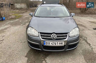 Универсал Volkswagen Golf 2009 в Староконстантинове