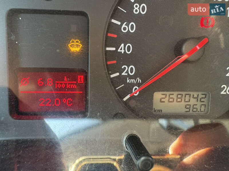 Хэтчбек Volkswagen Golf 2000 в Броварах