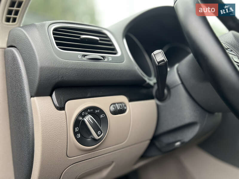 Универсал Volkswagen Golf 2011 в Ковеле