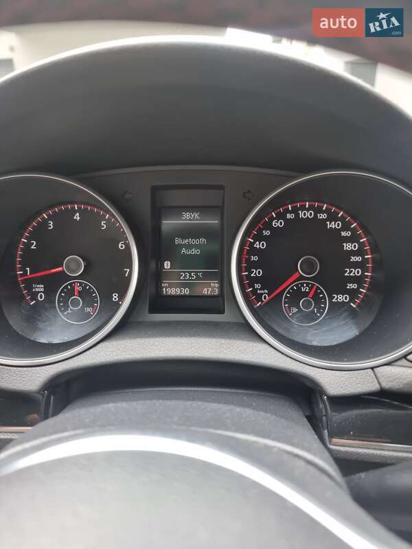 Хэтчбек Volkswagen Golf 2011 в Одессе