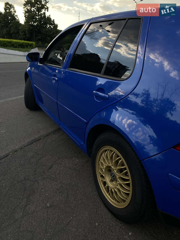 Хэтчбек Volkswagen Golf 1998 в Одессе