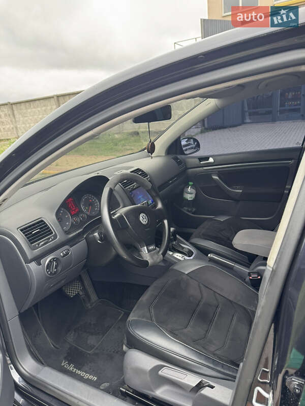 Хэтчбек Volkswagen Golf 2007 в Киеве