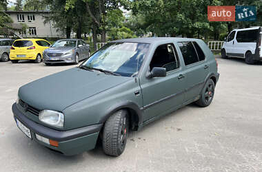 Хэтчбек Volkswagen Golf 1996 в Львове