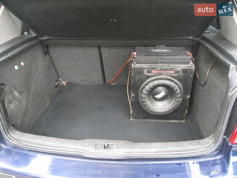 Хетчбек Volkswagen Golf 1999 в Вінниці