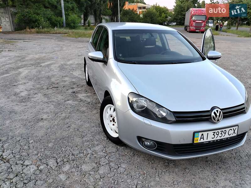 Хетчбек Volkswagen Golf 2012 в Києві