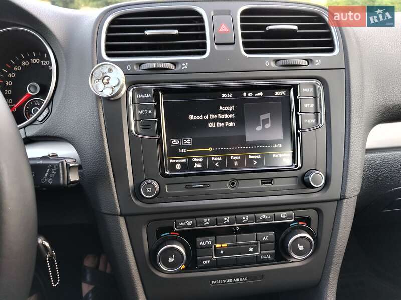 Хетчбек Volkswagen Golf 2012 в Києві